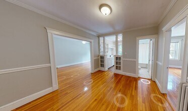 9 Gray Gdns E, Unit 6T in Cambridge, MA - Building Photo - Building Photo