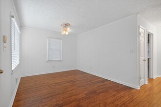 230 Shiloh Hills Dr NW in Kennesaw, GA - Building Photo - Building Photo