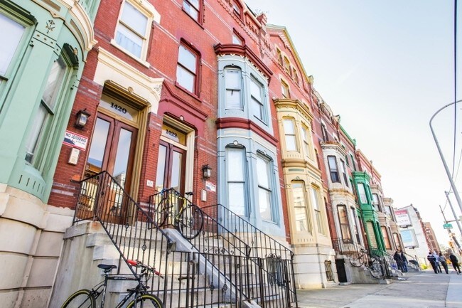 West Girard Apartments in Philadelphia, PA - Foto de edificio - Building Photo