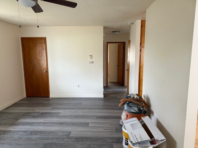 1337 SW Foundry St in Grants Pass, OR - Building Photo - Building Photo