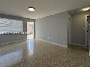 575 E 22nd St in Hialeah, FL - Foto de edificio - Building Photo