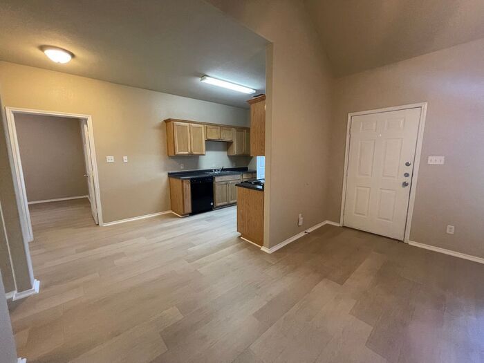 107 Sunburst Ct in Weatherford, TX - Building Photo