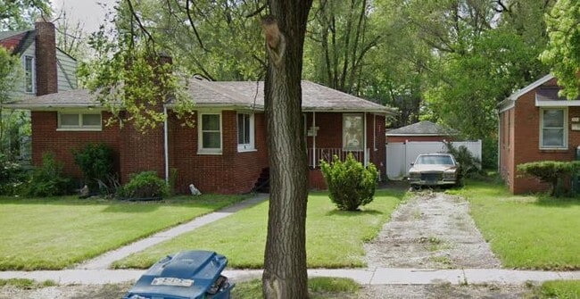 property at 1130 Whitcomb St