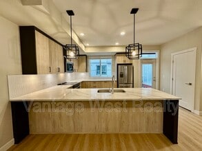 172-4025 Gellatly Rd S in West Kelowna, BC - Building Photo - Building Photo