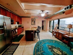 2940 Baltimore Ave, Unit Unit 1207 in Kansas City, MO - Building Photo - Building Photo