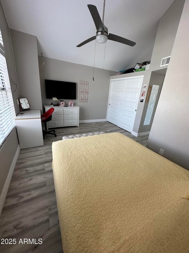 5704 E Aire Libre Ave in Scottsdale, AZ - Foto de edificio - Building Photo