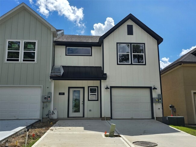 12889 Andromeda Ct in Willis, TX - Building Photo - Building Photo