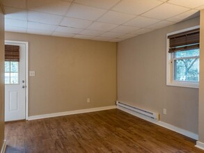 188 Edgewood Rd-Unit -B in Asheville, NC - Foto de edificio - Building Photo