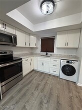 606 SE 6th St in Cape Coral, FL - Building Photo - Building Photo