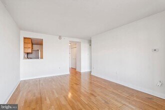 2001 Hamilton St in Philadelphia, PA - Building Photo - Building Photo