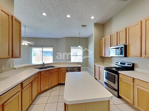 13750 Old Dock Rd in Orlando, FL - Building Photo - Building Photo