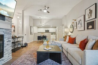 4271 S Blackhawk Cir in Aurora, CO - Building Photo - Building Photo