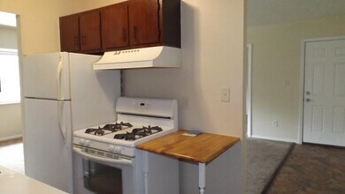 841 Silver Meadows Blvd-Unit -Apt 104 in Kent, OH - Foto de edificio - Building Photo