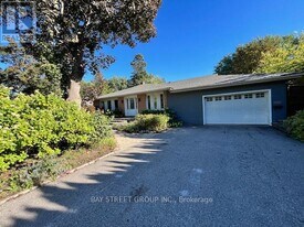 229 Church St in Markham, ON - Building Photo