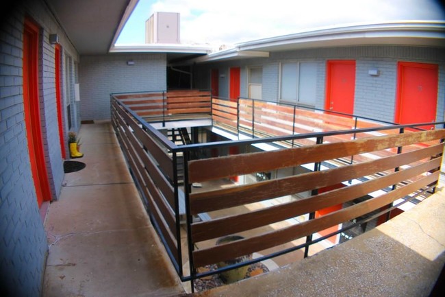 408 W 37th St-Unit -9B in Austin, TX - Building Photo - Building Photo