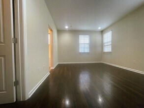 863 N King Rd in San Jose, CA - Building Photo - Building Photo