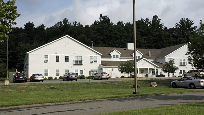 600 Main St in Bolton, MA - Building Photo - Building Photo