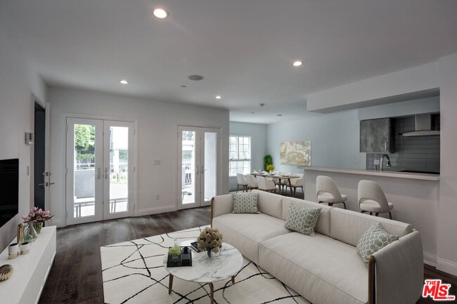 property at 1105 Alta Loma Rd