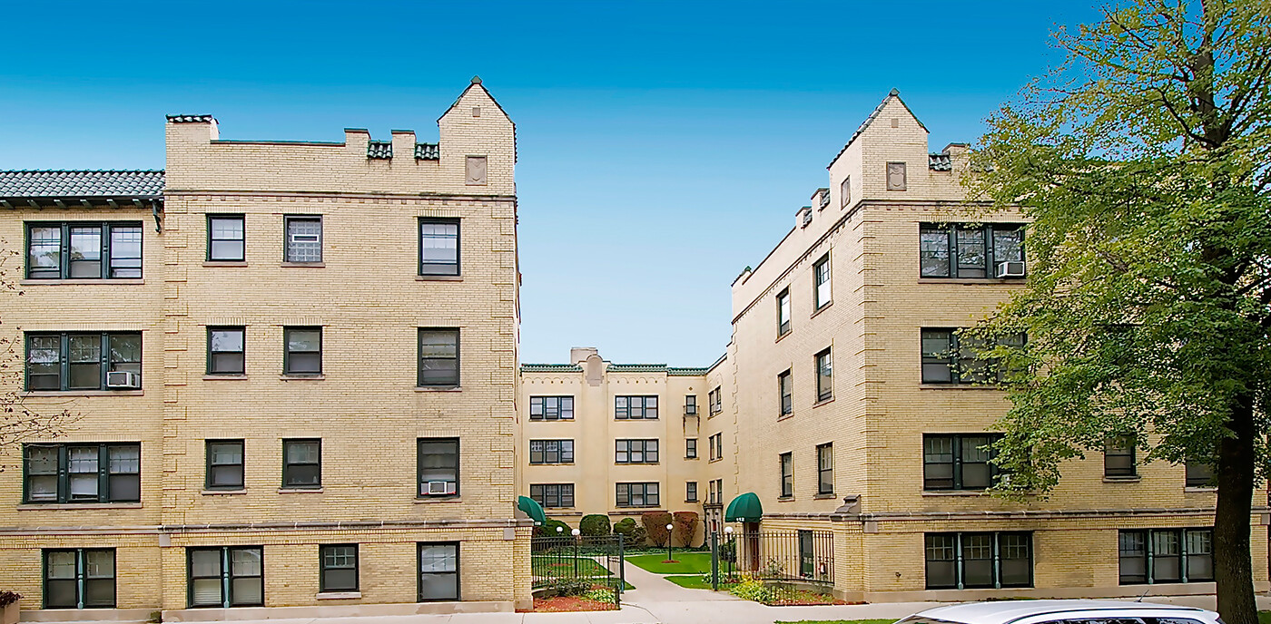 100-112 S. Harvey Ave. and 223-227 South Blvd in Oak Park, IL - Foto de edificio