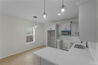 12 Hidden Hls St-Unit -2 in Mission, TX - Building Photo - Building Photo