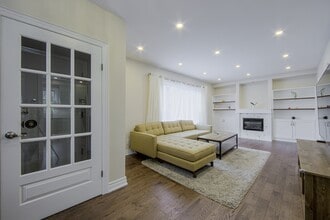 137 Yorkview Dr in Toronto, ON - Building Photo - Building Photo