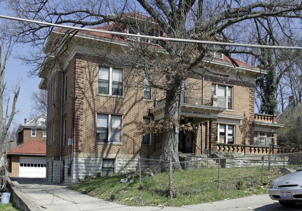 230 Rockdale Ave in Cincinnati, OH - Foto de edificio