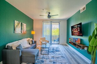 6610 N 93rd Ave in Glendale, AZ - Building Photo