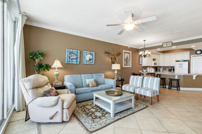 365 E Beach Blvd in Gulf Shores, AL - Building Photo - Building Photo
