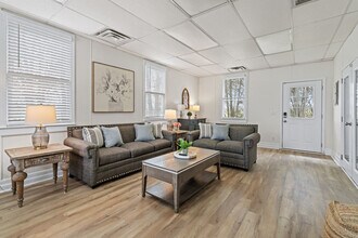 50 River Oaks Dr SW in Euharlee, GA - Foto de edificio - Building Photo