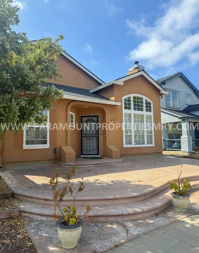 property at 1629 Beacon Hill Dr