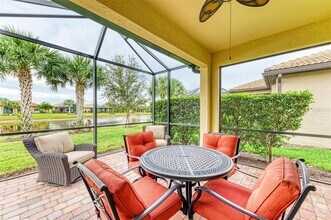 13821 Alafaya St in Venice, FL - Building Photo - Building Photo