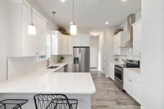 413 NW 2nd St in Gainesville, FL - Building Photo - Building Photo