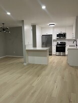 11698 Chenault St, Unit 104 in Los Angeles, CA - Building Photo