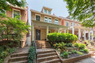 2408 Rosewood Ave in Richmond, VA - Building Photo - Building Photo