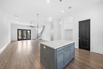 1011 E 28th St in Houston, TX - Building Photo - Building Photo