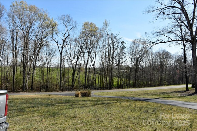 136 Press Sweezy Rd in Kings Mountain, NC - Building Photo - Building Photo