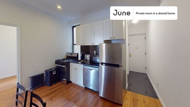 Private bedroom in 3 bed/1 bath Home in New York, NY - Building Photo - Building Photo