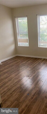 538 N Pulaski St photo'