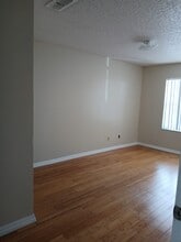 4240 Pershing Pointe Pl, Unit 4 in Orlando, FL - Building Photo - Building Photo
