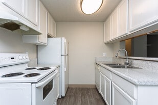 The Monroe in Tacoma, WA - Building Photo