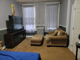 3414 W Franklin St in Baltimore, MD - Building Photo