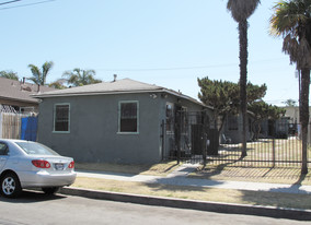 1866-1870 Henderson Ave Apartments