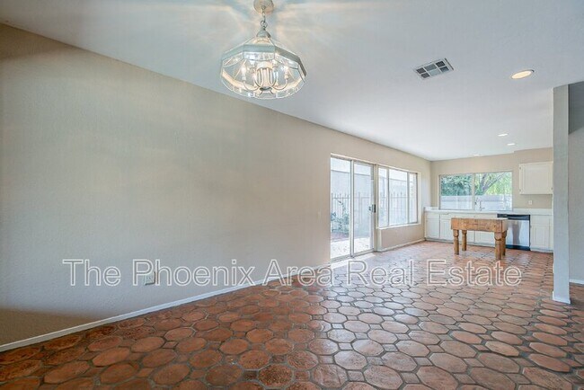 property at 5506 S Rocky Point Rd