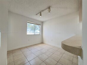 13204 Glenmoor Dr in West Palm Beach, FL - Building Photo - Building Photo