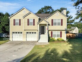 619 Brooks Rd in Dallas, GA - Building Photo