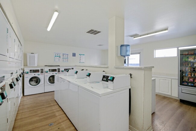 The Barkley in Anaheim, CA - Building Photo - Building Photo