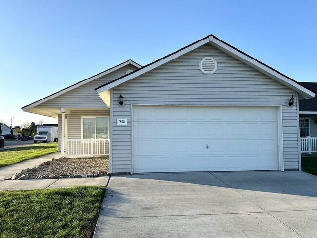 property at 7808 White Bluff Ct