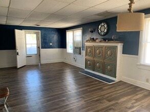 3109 E Ocean View Ave in Norfolk, VA - Building Photo - Building Photo