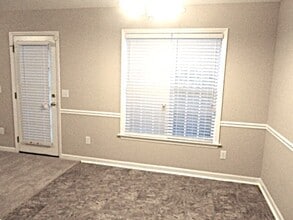2657 Wynbrook Dr in Winston-Salem, NC - Foto de edificio - Building Photo