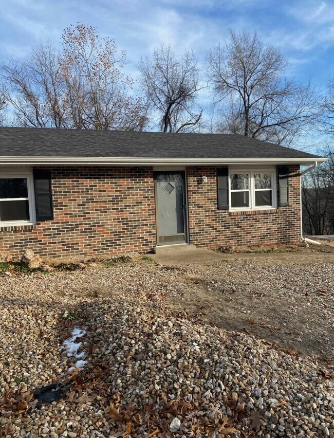 4 Wren Dr in Lake Ozark, MO - Foto de edificio - Building Photo